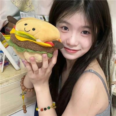 女孩罗塞玛莉